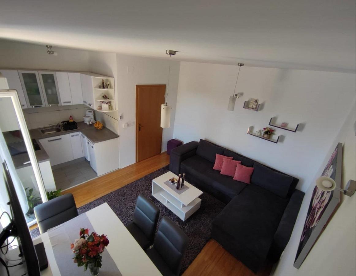 Apartments Kola Banići Extérieur photo