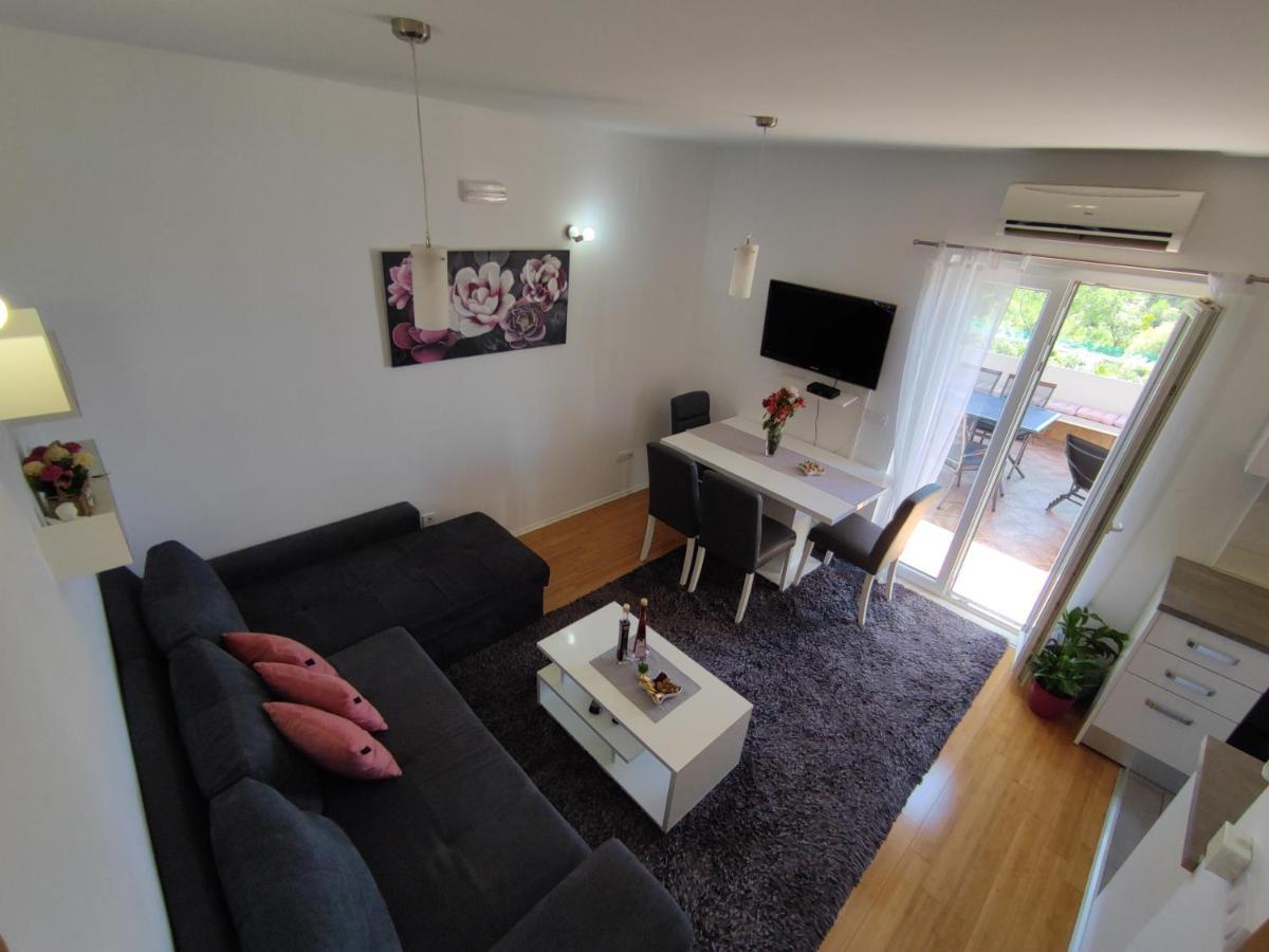 Apartments Kola Banići Extérieur photo