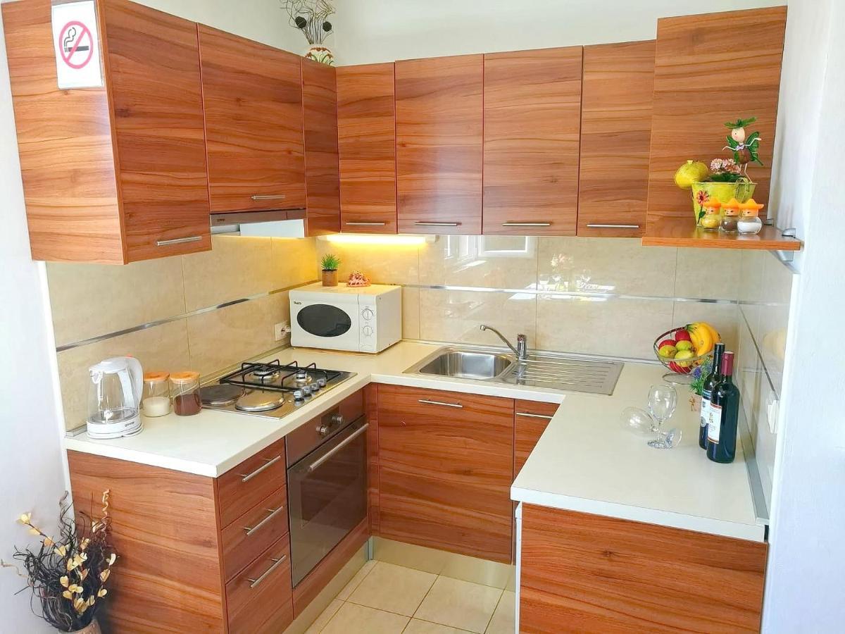 Apartments Kola Banići Extérieur photo