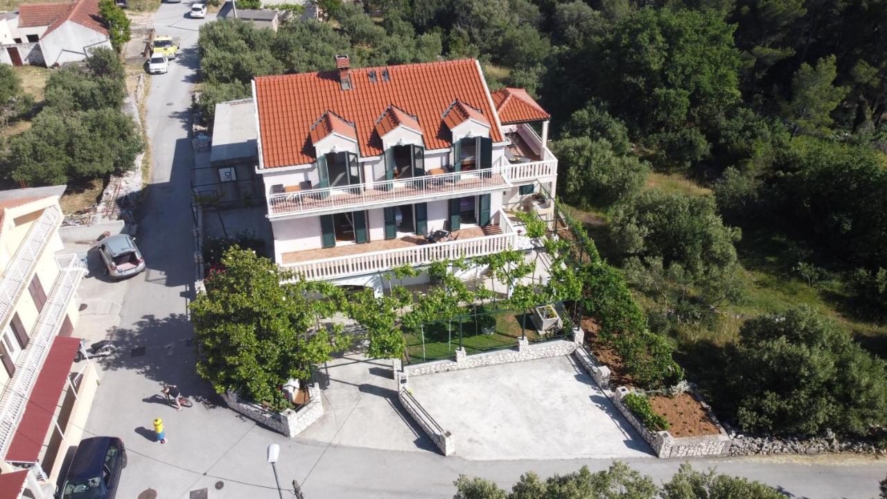 Apartments Kola Banići Extérieur photo