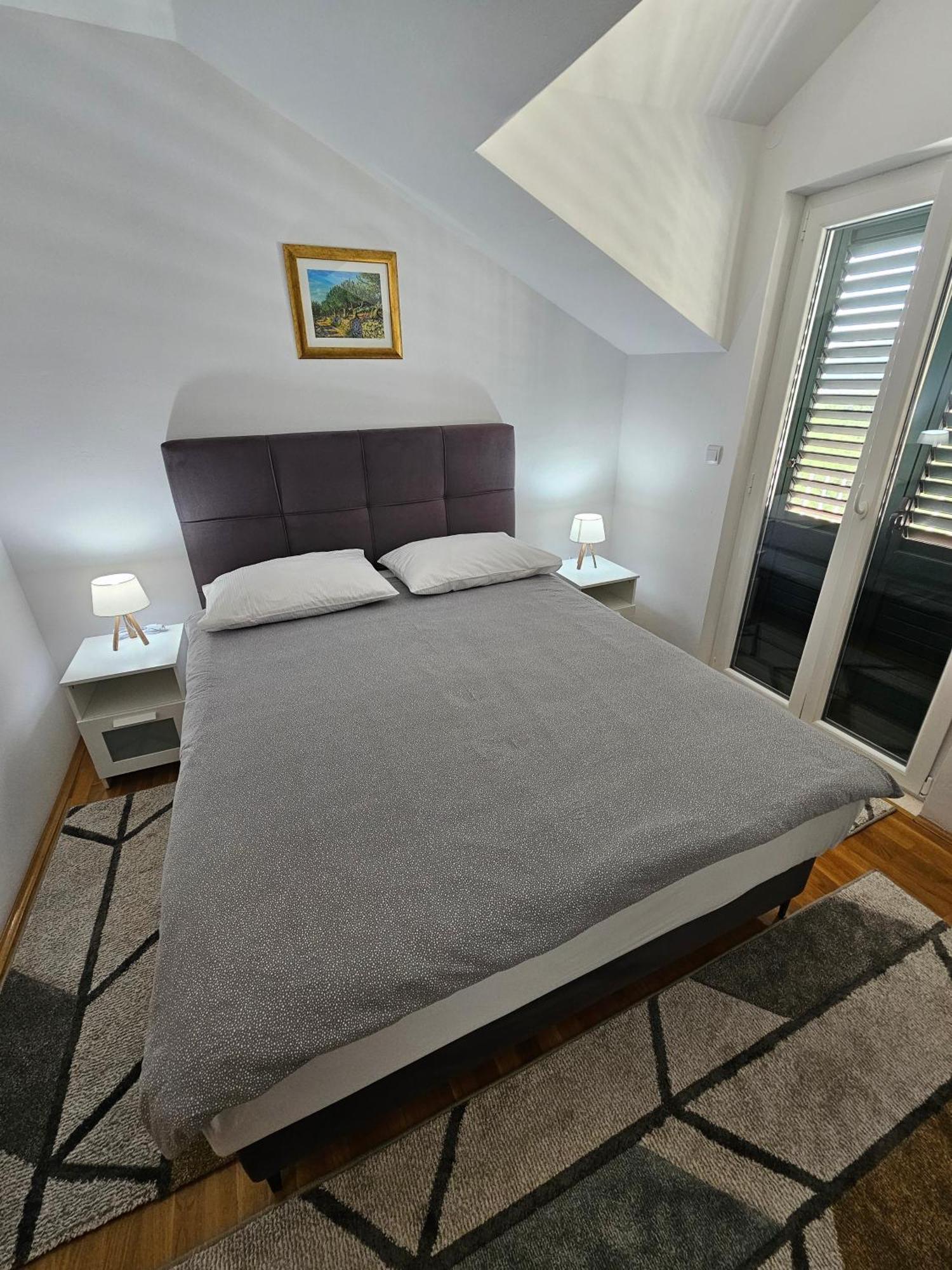 Apartments Kola Banići Extérieur photo