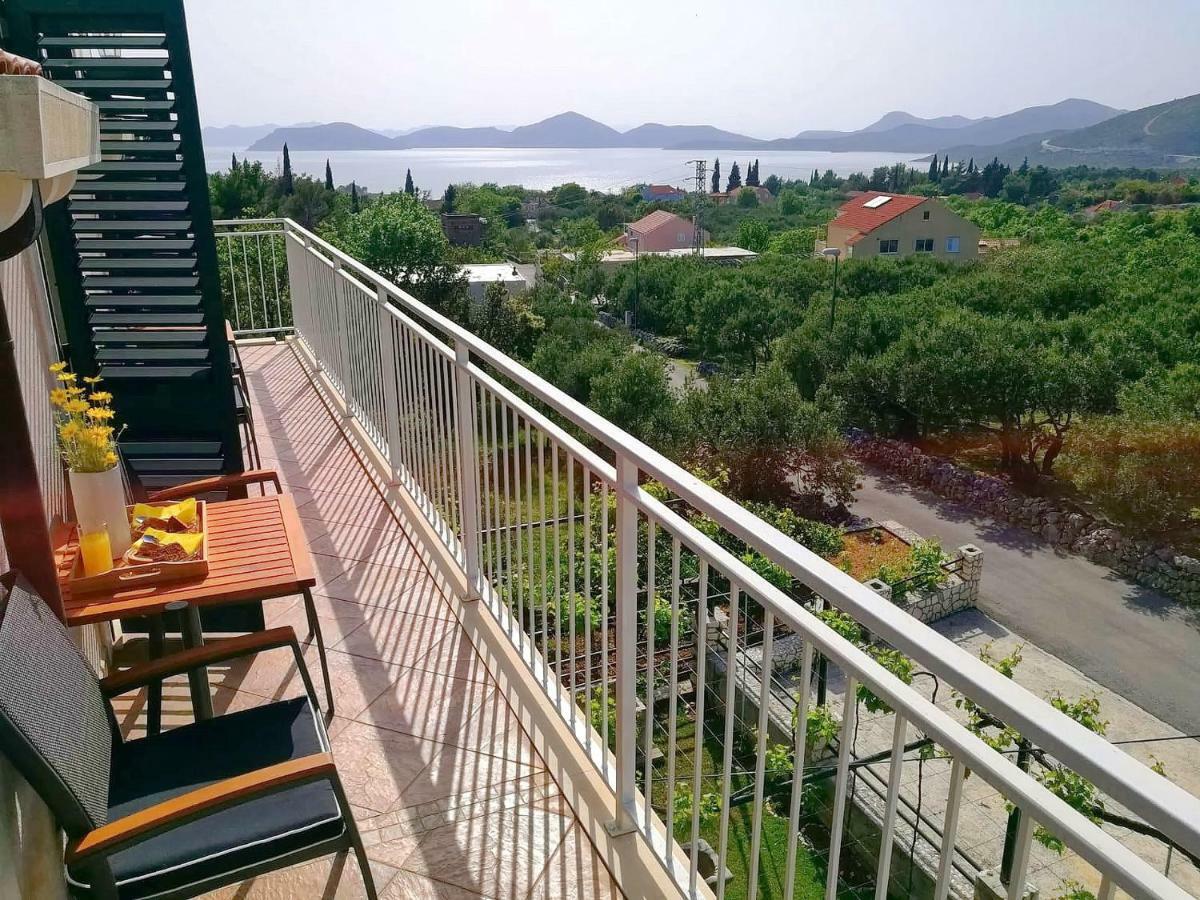 Apartments Kola Banići Extérieur photo